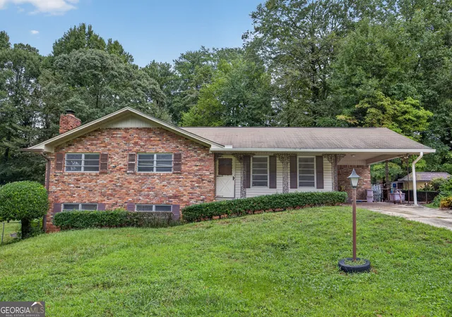 Photo 1 of Single family home for sale at 4690 Janice Dr, College Park, GA 30337 | MLS# 10846856 | Listing updated on 2026-09-30