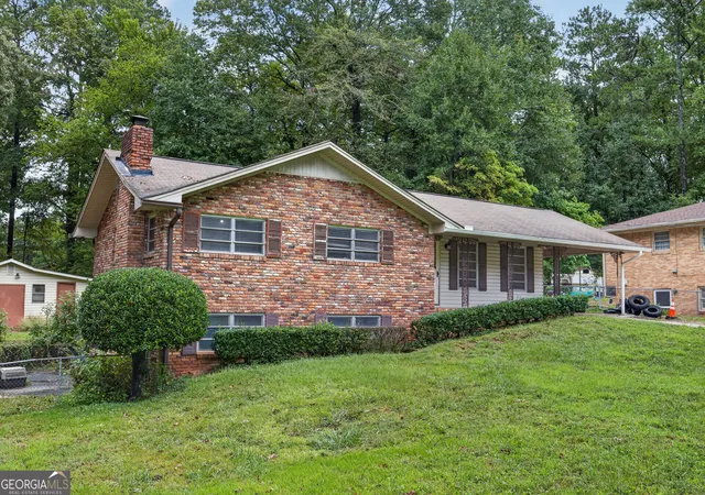 Photo 2 of Single family home for sale at 4690 Janice Dr, College Park, GA 30337 | MLS# 10846856 | Listing updated on 2026-09-30