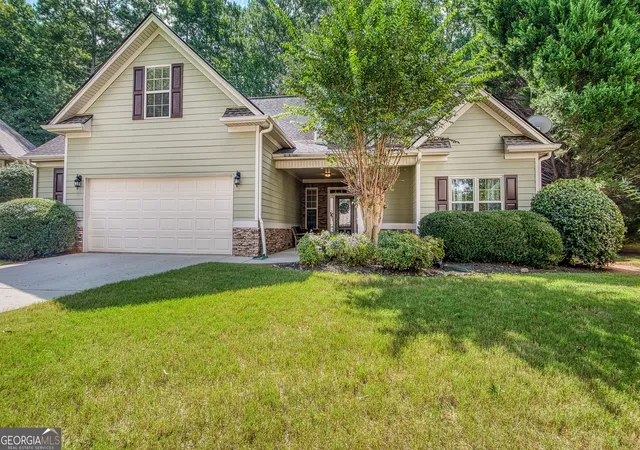 Photo 1 of Single family home for sale at 22 Ashville Pl, Newnan, GA 30265 | MLS# 10838010 | Listing updated on 2026-09-15
