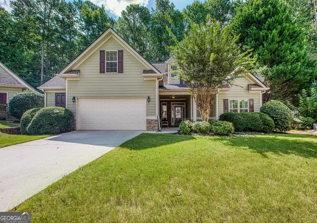 Photo 2 of Single family home for sale at 22 Ashville Pl, Newnan, GA 30265 | MLS# 10838010 | Listing updated on 2026-09-15