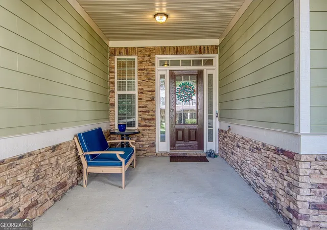 Photo 2 of Single family home for sale at 22 Ashville Pl, Newnan, GA 30265 | MLS# 10838010 | Listing updated on 2026-09-15