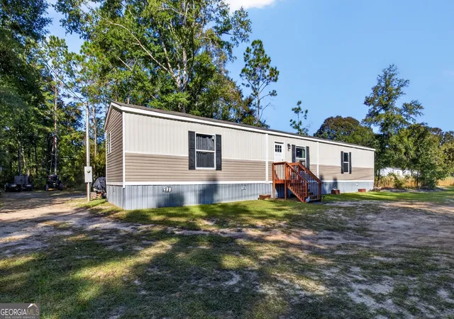 Photo 2 of Manufactured home for sale at 149 Transit Rd, Jesup, GA 31545 | MLS# 10880425 | Listing updated on 2026-10-28