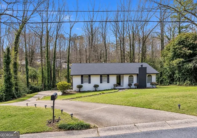 Photo 1 of Single family home for sale at 611 Navarre Dr, Stone Mountain, GA 30087 | MLS# 10708613 | Listing updated on 2026-09-11