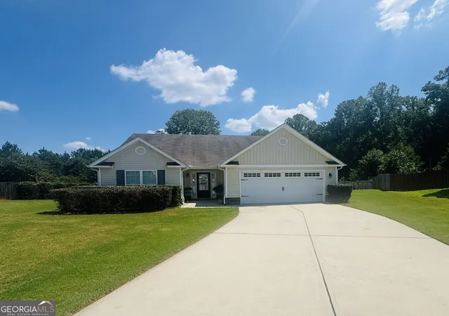 Photo 1 of Single family home for sale at 110 Manchester Ln, Jefferson, GA 30549 | MLS# 10834447 | Listing updated on 2026-09-10