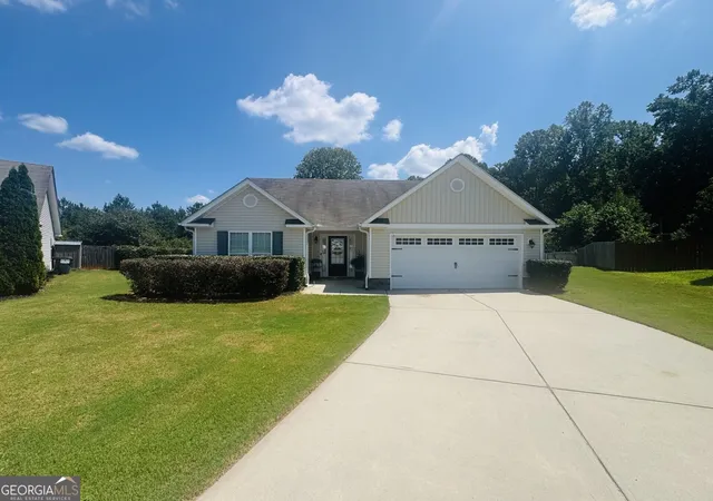Photo 2 of Single family home for sale at 110 Manchester Ln, Jefferson, GA 30549 | MLS# 10834447 | Listing updated on 2026-09-10