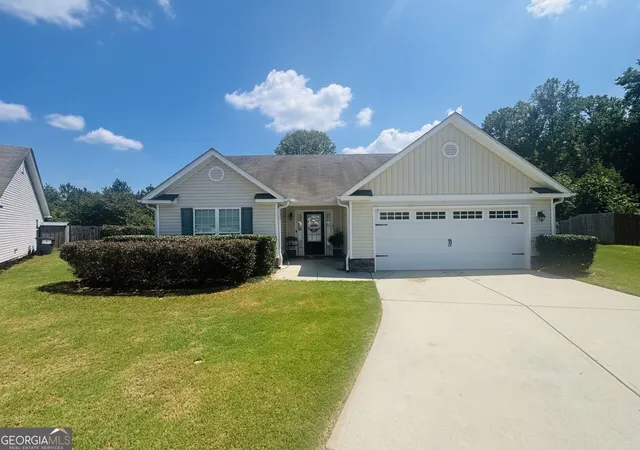 Photo 2 of Single family home for sale at 110 Manchester Ln, Jefferson, GA 30549 | MLS# 10834447 | Listing updated on 2026-09-10