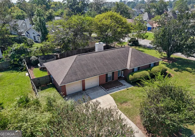 Photo 3 of Single family home for sale at 2836 Stonewater Dr, Albany, GA 31721 | MLS# 10872726 | Listing updated on 2026-10-28