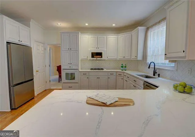 Photo 3 of Single family home for sale at 5001 Staverly Ln Nw, Peachtree Corners, GA 30092 | MLS# 10853517 | Listing updated on 2026-10-08