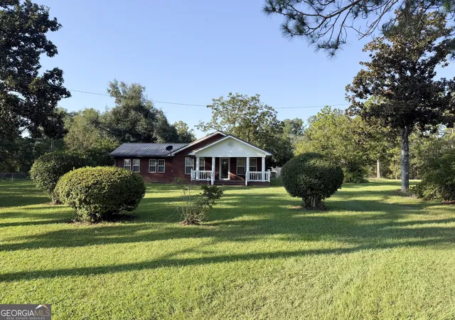 Photo 2 of Single family home for sale at 1182 E Us Hwy 280, Lyons, GA 30436 | MLS# 10846560 | Listing updated on 2026-09-30