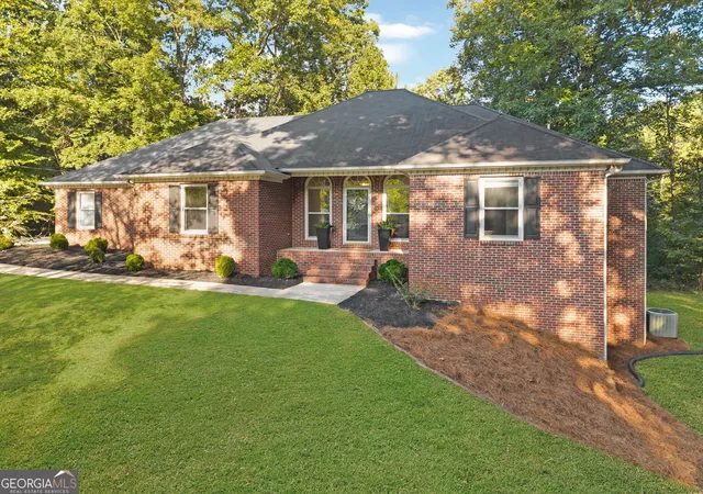 Photo 1 of Single family home for sale at 208 Marvin Land Ln, Canton, GA 30115 | MLS# 10847335 | Listing updated on 2026-09-25