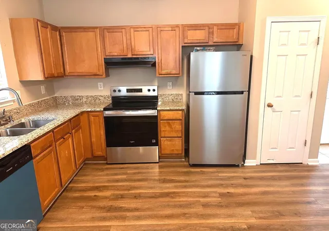 Photo 3 of Townhouse for sale at 11326 Kayla Dr, Hampton, GA 30228 | MLS# 10852856 | Listing updated on 2026-10-09
