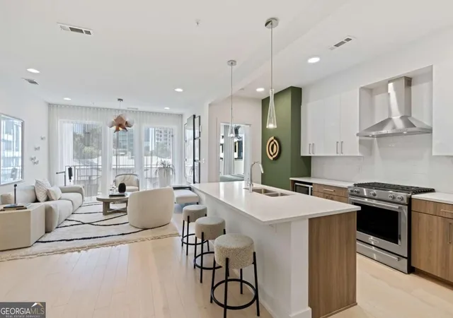 Photo 2 of Condo for sale at 775 Juniper St Ne #323, Atlanta, GA 30308 | MLS# 10842024 | Listing updated on 2026-09-10