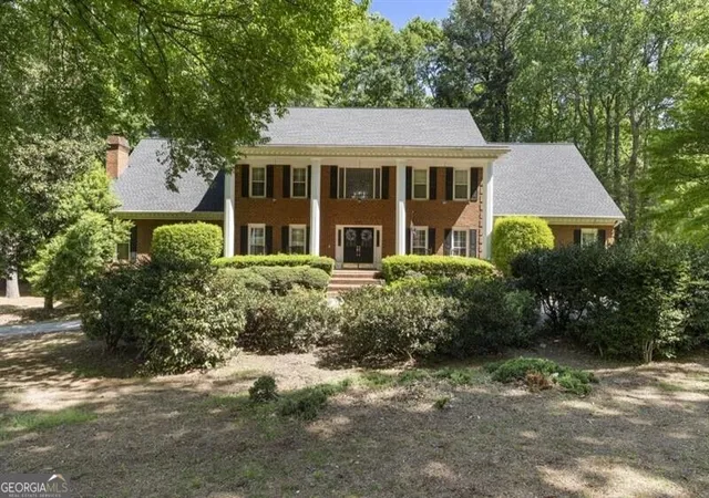 Photo 2 of Mansion for sale at 1780 Brandon Hall Dr, Atlanta, GA 30350 | MLS# 10851020 | Listing updated on 2026-10-06