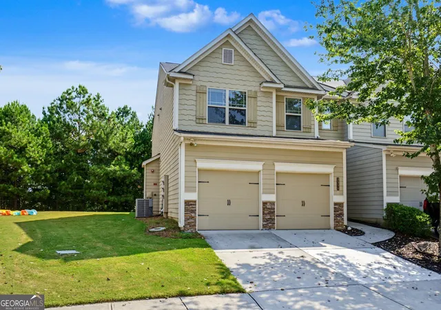Photo 3 of Townhouse for sale at 3398 Castleberry Village Cir, Cumming, GA 30040 | MLS# 10853373 | Listing updated on 2026-10-09