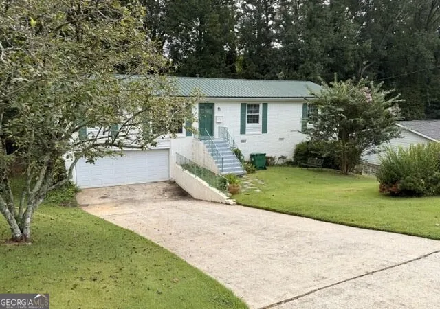 Photo 3 of Single family home for sale at 1587 Drayton Woods Dr, Tucker, GA 30084 | MLS# 10837815 | Listing updated on 2026-09-14