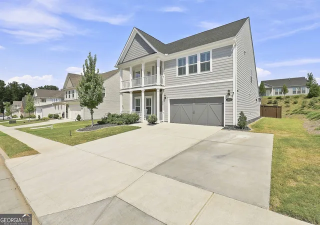 Photo 2 of Single family home for sale at 302 Cain Ave, Peachtree City, GA 30269 | MLS# 10839066 | Listing updated on 2026-09-09