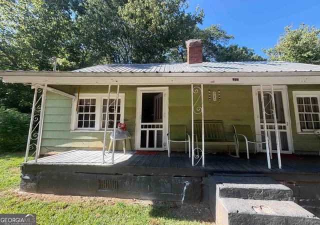 Photo 3 of Sale Pending at 366 Canaan Cir, Greensboro, GA 30642 | MLS# 10844426 | Listing updated on 2026-09-19