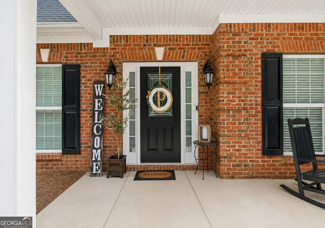 Photo 3 of Single family home for sale at 795 Huiet Dr, Mcdonough, GA 30252 | MLS# 10842037 | Listing updated on 2026-10-07