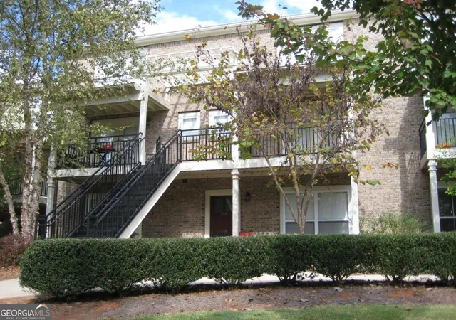 Condo for sale at 490 Barnett Shls Rd #914, Athens, GA 30605 | MLS# 10843119