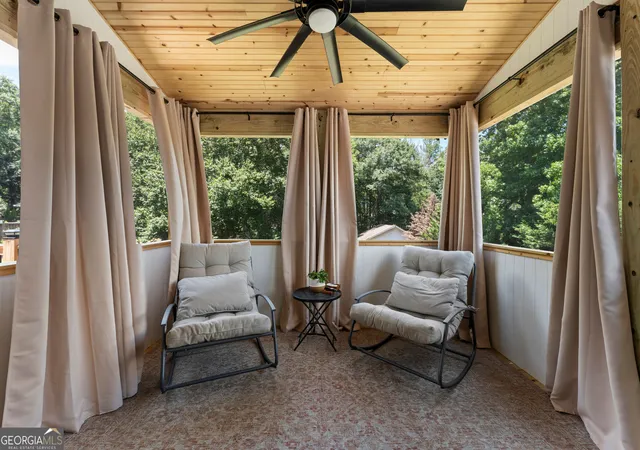 Photo 3 of Single family home for sale at 9 Topridge Dr, Cartersville, GA 30120 | MLS# 10852579 | Listing updated on 2026-10-08