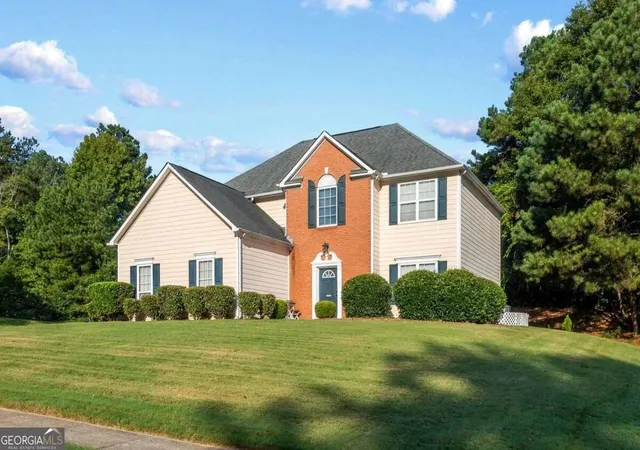 Photo 2 of Single family home for sale at 473 Concord Cir, Mcdonough, GA 30253 | MLS# 10847174 | Listing updated on 2026-10-07