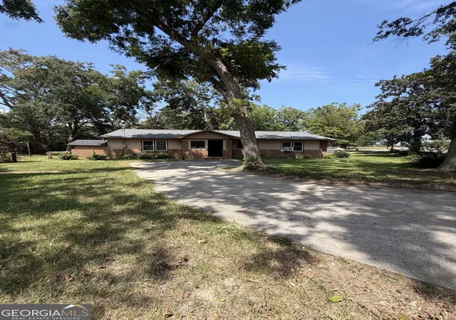 Photo 3 of Single family home for sale at 531 Smith St, Tennille, GA 31089 | MLS# 10832705 | Listing updated on 2026-10-12