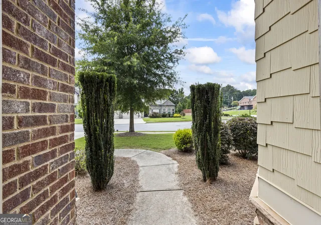 Photo 4 of Single family home for sale at 4299 Two Bridge Dr, Buford, GA 30518 | MLS# 10821249 | Listing updated on 2026-09-20