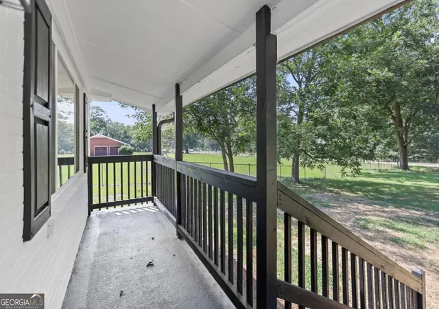 Photo 3 of Sale Pending at 4993 Loan Oak Rd, Grantville, GA 30220 | MLS# 10843953 | Listing updated on 2026-09-20
