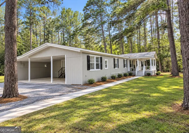 Photo 3 of Manufactured home for sale at 114 Olney Sta Dr, Ellabell, GA 31308 | MLS# 10843765 | Listing updated on 2026-09-15