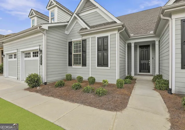 Photo 3 of Single family home for sale at 204 Cottonwood Cir, Peachtree City, GA 30269 | MLS# 10845657 | Listing updated on 2026-09-28
