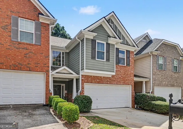 Photo 2 of Townhouse for sale at 373 Crk Manor Way, Suwanee, GA 30024 | MLS# 10845991 | Listing updated on 2026-10-09