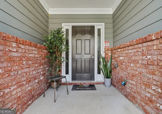 Photo 3 of Townhouse for sale at 373 Crk Manor Way, Suwanee, GA 30024 | MLS# 10845991 | Listing updated on 2026-10-09