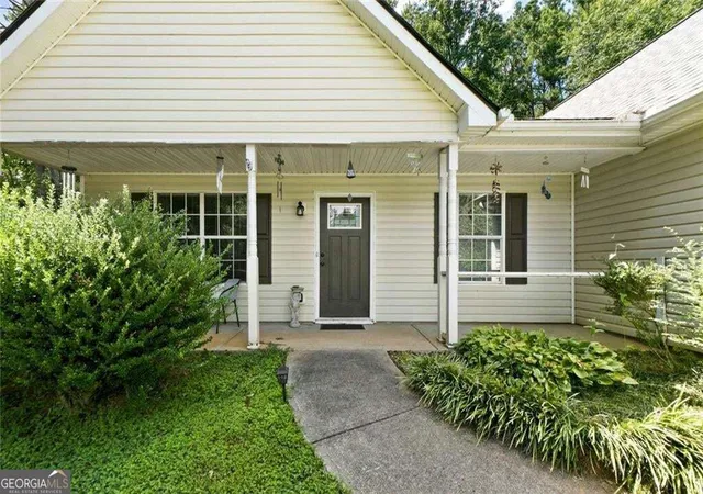 Photo 3 of Single family home for sale at 315 Wild Turkey Ln, Locust Grove, GA 30248 | MLS# 10828382 | Listing updated on 2026-10-09