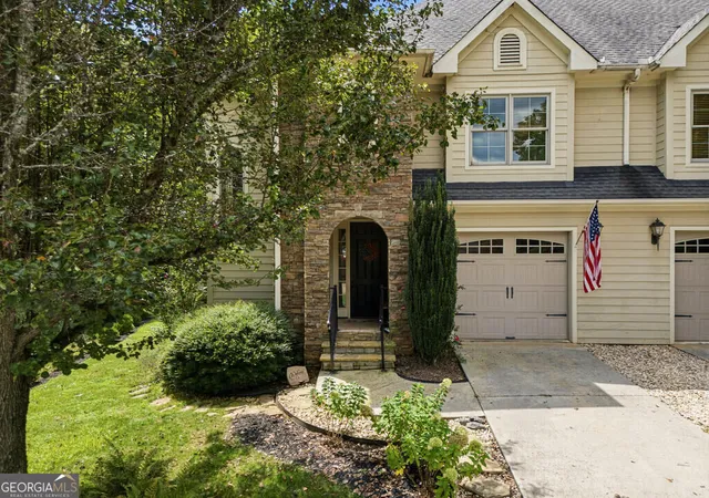 Photo 2 of Single family home for sale at 476 Licklog Ridge, Hayesville, NC 28904 | MLS# 10845435 | Listing updated on 2026-09-28