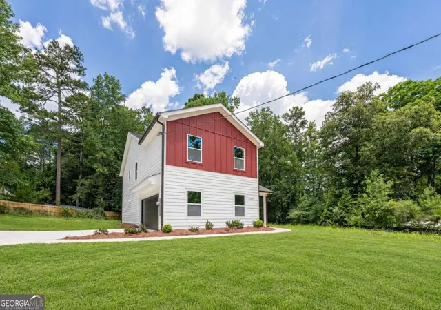 Photo 2 of Single family home for sale at 1717 Hilton Ridge Ct, Lithonia, GA 30058 | MLS# 10840732 | Listing updated on 2026-09-18