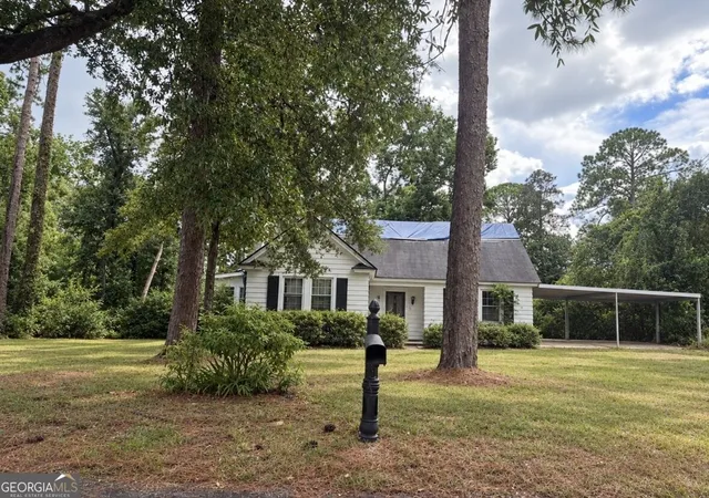 Photo 1 of Single family home for sale at 706 Richmond Ave, Waycross, GA 31501 | MLS# 10848574 | Listing updated on 2026-10-02