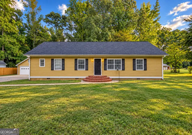 Photo 2 of Single family home for sale at 150 Alcovy Xing Dr, Covington, GA 30014 | MLS# 10844834 | Listing updated on 2026-09-24