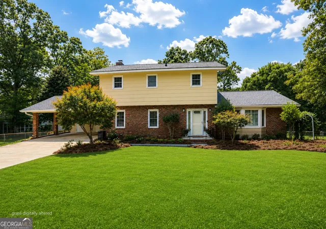Photo 1 of Sale Pending at 224 Windsor Dr, Warner Robins, GA 31088 | MLS# 10838864 | Listing updated on 2026-09-05