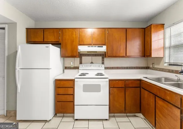 Photo 3 of Townhouse for sale at 2497 Hidden Cvs Ct #C, Gainesville, GA 30501 | MLS# 10853684 | Listing updated on 2026-10-01