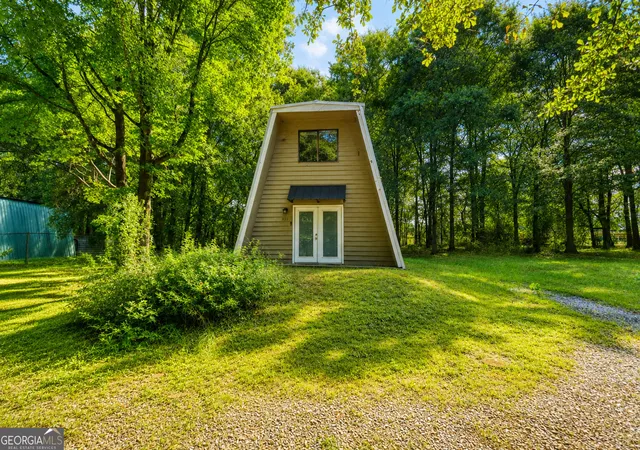 Photo 1 of Single family home for sale at 555 Freeman Dr, Athens, GA 30601 | MLS# 10838007 | Listing updated on 2026-09-02