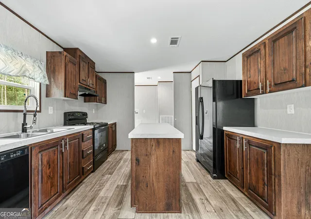 Photo 3 of Manufactured home for sale at 1617 Sweet City Rd, Elberton, GA 30635 | MLS# 10831528 | Listing updated on 2026-10-02