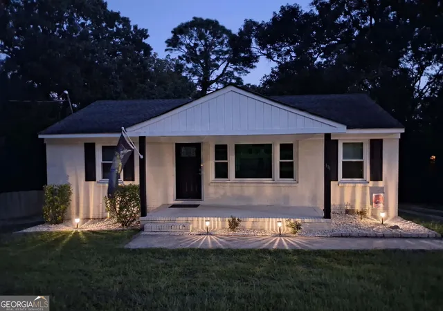 Photo 1 of Single family home for sale at 111 Benton Ave, Warner Robins, GA 31088 | MLS# 10851900 | Listing updated on 2026-09-23