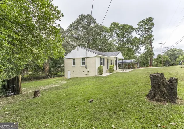 Photo 4 of Single family home for sale at 111 Benton Ave, Warner Robins, GA 31088 | MLS# 10851900 | Listing updated on 2026-09-23