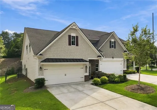 Photo 1 of Townhouse for sale at 4581 Grenadine Cir, Acworth, GA 30101 | MLS# 10847781 | Listing updated on 2026-09-19