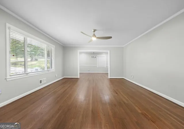 Listing Photo 5 - Condo for sale in building located at 1593 Mill Acres Dr SW, Atlanta, GA 30311