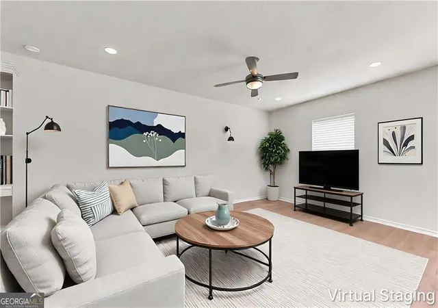 Photo 3 of Single family home for sale at 872 Walnut Crk Cir, Pendergrass, GA 30567 | MLS# 10838836 | Listing updated on 2026-09-23