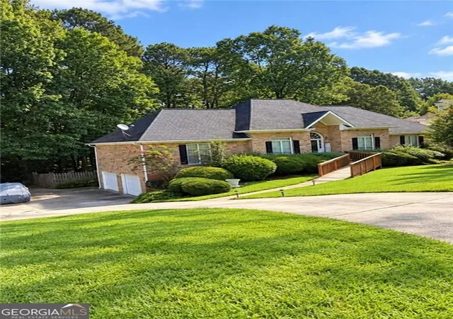 Photo 2 of Single family home for sale at 5583 Shanon View, Douglasville, GA 30135 | MLS# 10849118 | Listing updated on 2026-10-04