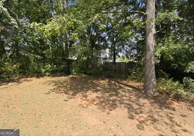 Photo 6 of Single family home for sale at 1586 Elizabeth Ln, Hampton, GA 30228 | MLS# 10842039 | Listing updated on 2026-09-22