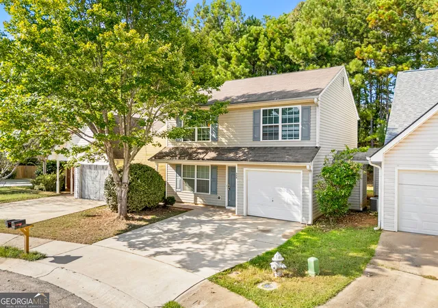Photo 2 of Single family home for sale at 524 Jaclyn Cir, Mcdonough, GA 30253 | MLS# 10842464 | Listing updated on 2026-09-23