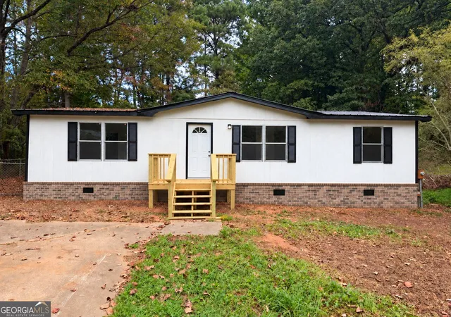 Photo 1 of Manufactured home for sale at 6125 River Run Cir, Gainesville, GA 30506 | MLS# 10844395 | Listing updated on 2026-09-11